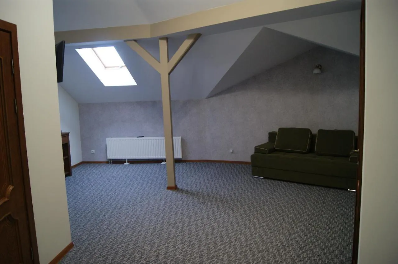 Hotel Rover Lviv Herberg